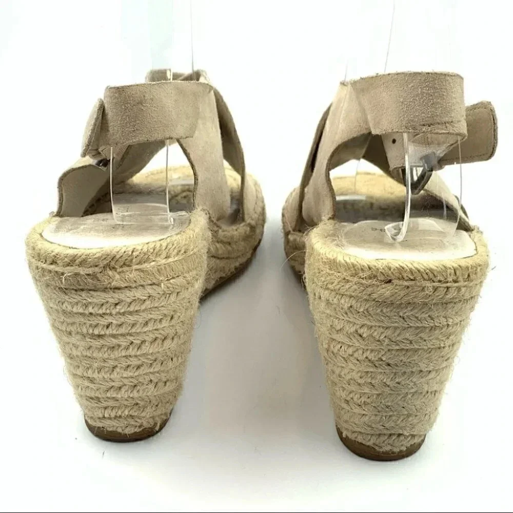 Caslon Espadrilles size 9.5 beige suede wedges